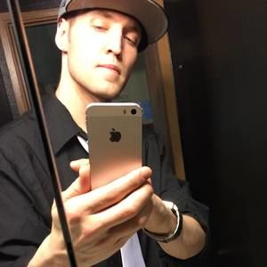 Meet your Posher, Christopher